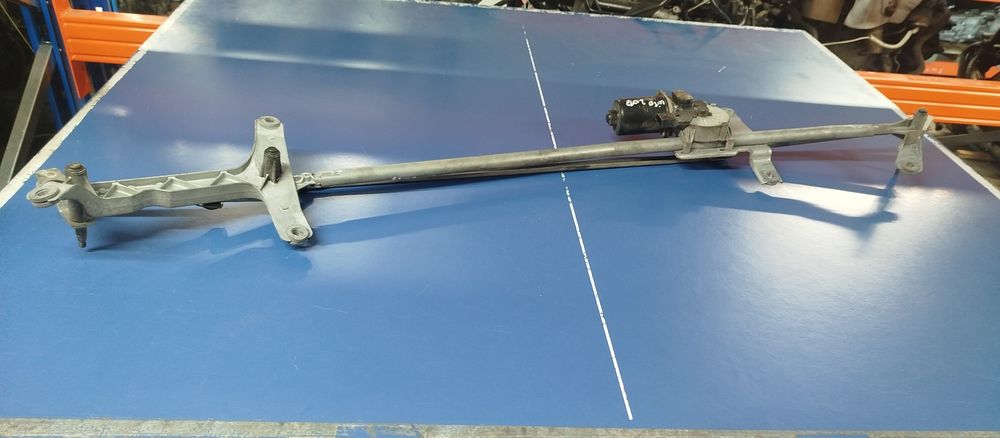 Motor limpa vidros frontal Mercedes Vito  (W639)