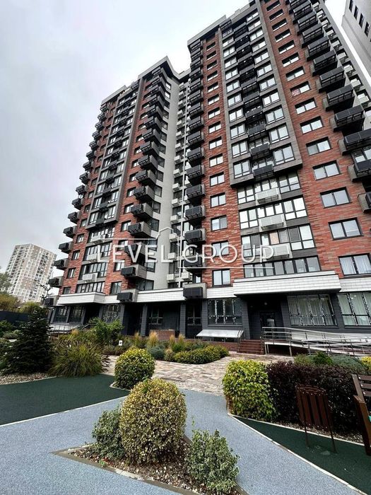 Продається 1-кімнатна квартира з якісним ремонтом і меблями в ЖК West House (бізнес-клас, Голосіївський район).