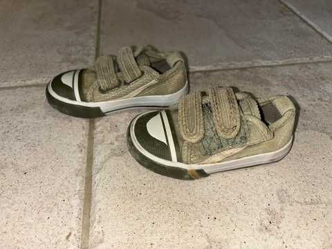 Trampeczki chłopięce, rozm. 19