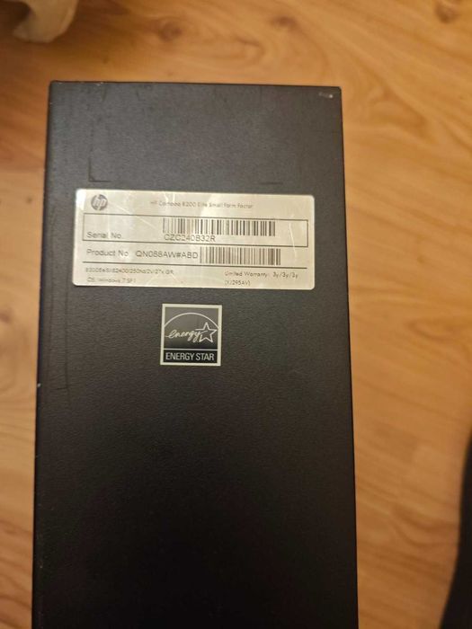 HP Compaq 8200 Elite SFF