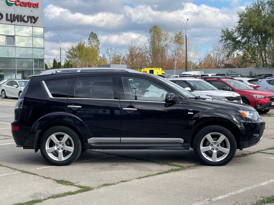 Разборка автомобилей Mitsubishi Outlander 2.2dieselМітсубісі Аутлендер