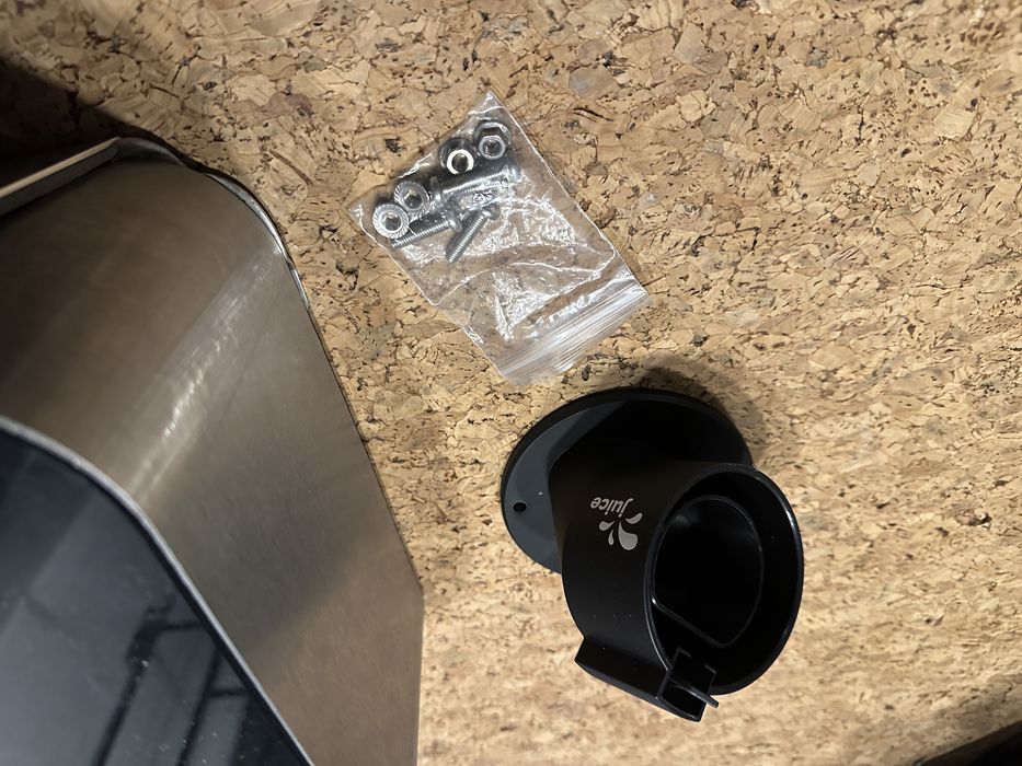 Stacja ladowania juice charger me 22kW