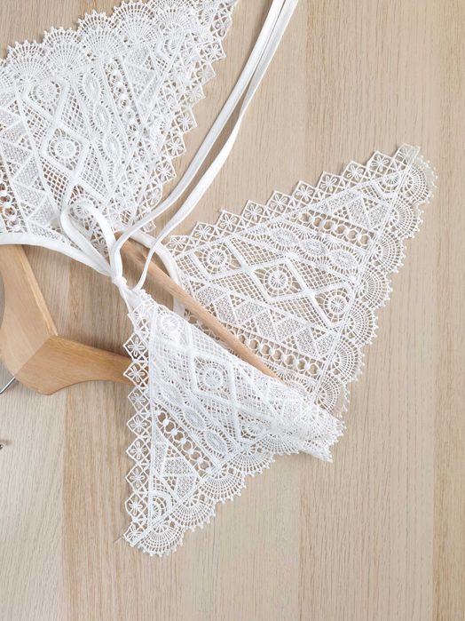 Jasny Biały Haftowany Kołnierzyk Doczepiany Odczepiany Fałszywy