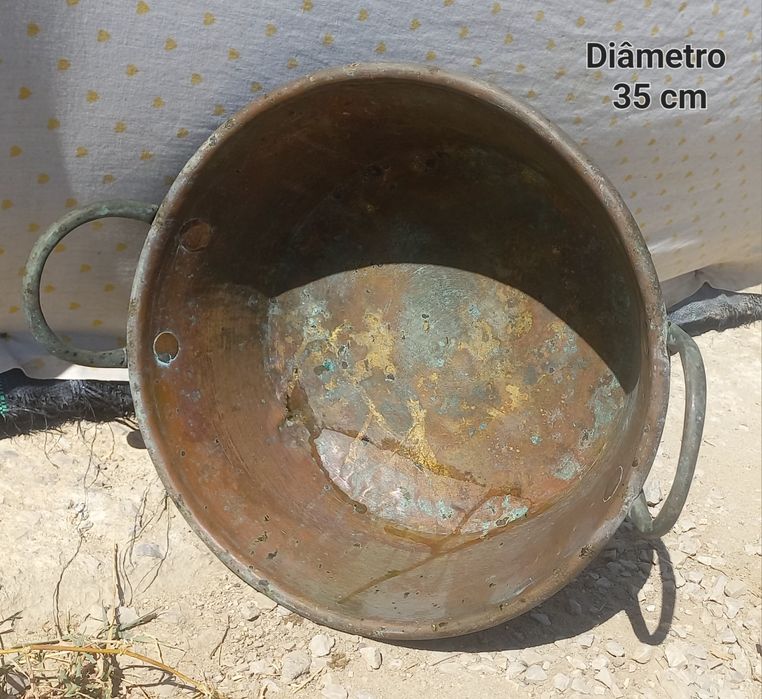 Tacho/alguidar antigo em latão.