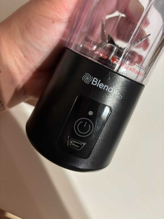 Bezprzewodowy blender kielichowy BlendyGo