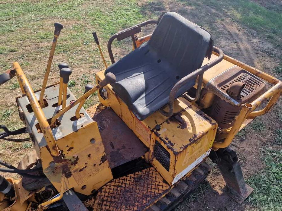 Mini Giratória / Escavadora Yanmar YB400 (1Ton) - Gasóleo - 0,90m