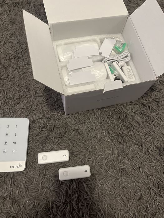 Alarm domowy GSM/Wifi