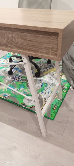 Mesa de escritório (Secretária)