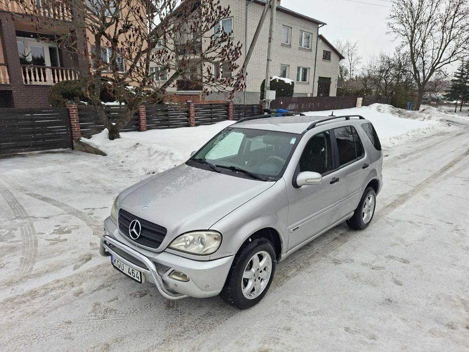 Продаєця Мерседес