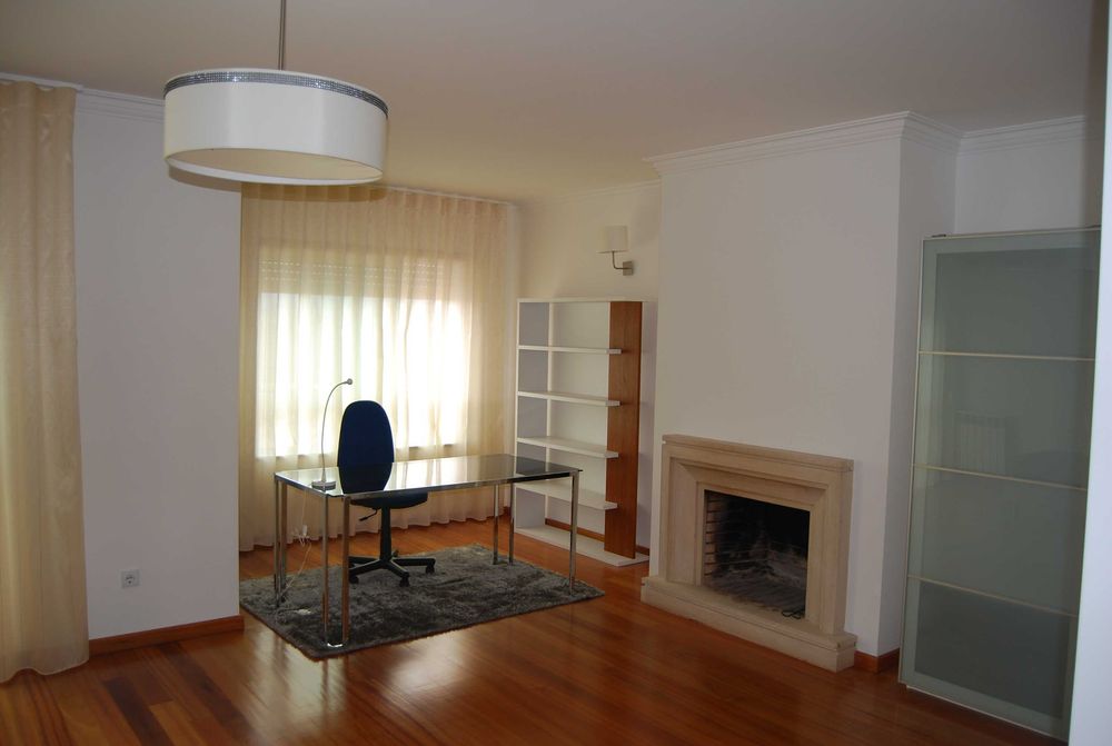 Quarto individual a estudante perto do Hospital Universitário, Coimbra