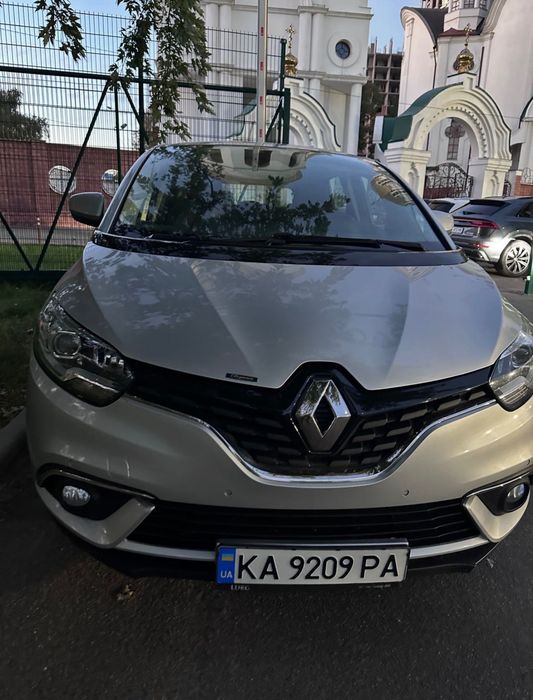 Авто Renault Scenic