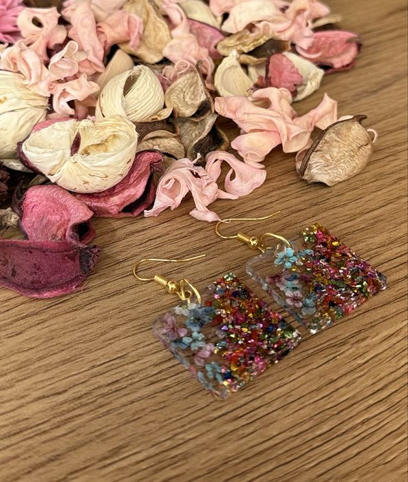 Kolczyki handmade kwiaty naturalne kwadrat