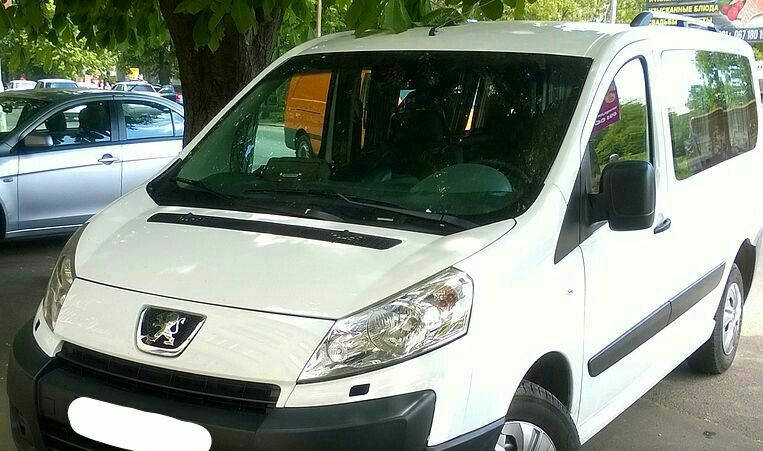Новое стекло лобовое Peugeot Expert Пежо Експерт