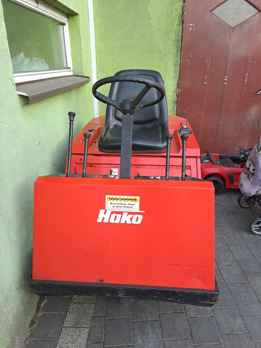 Zamiatarka spalinowa Hako
