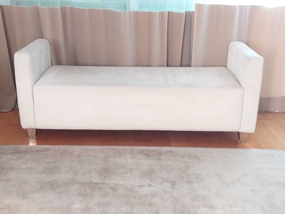 Sofá/banqueta de apoio