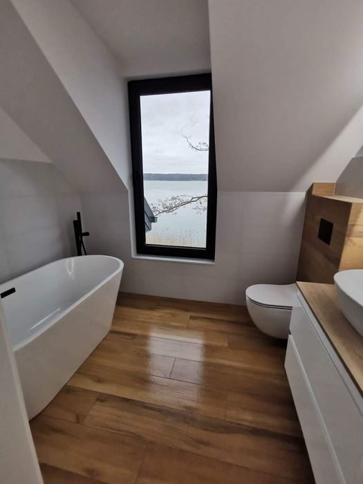 Dom z linią brzegową