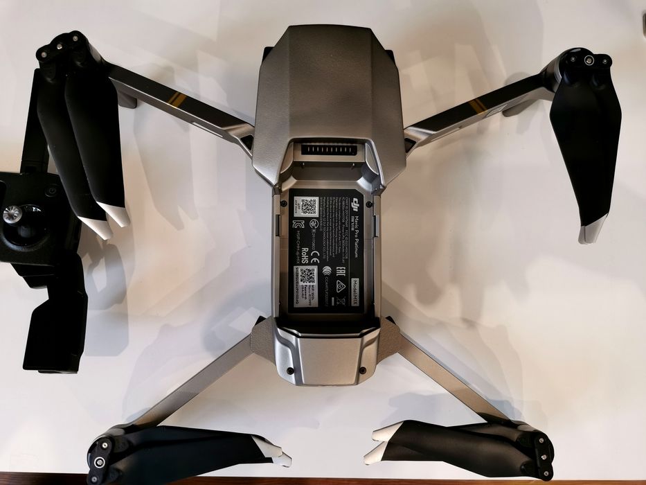 Квадрокоптер Mavic Pro Platinum 4K + доп. аккумулятор, бокс, карта 64g ...