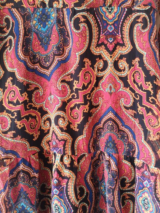 NOVO- Vestido curto de manga comprida