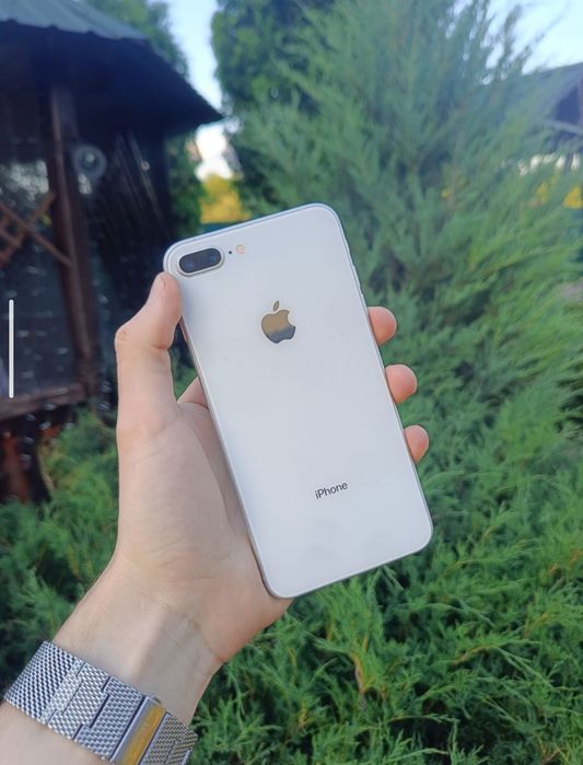 iPhone 8 Plus 64 GB Silver