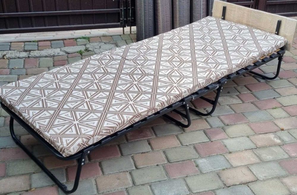 Розкладне ліжко розкладачка раскладушка раскладная кровать с матрасом