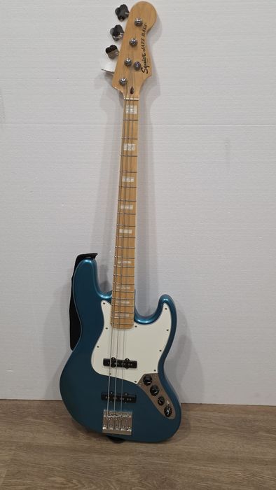Fender Squier Classic Vibe Active '70s Jazz Bass MN