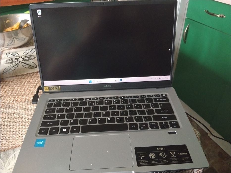 Sprzedam używany laptop Acer