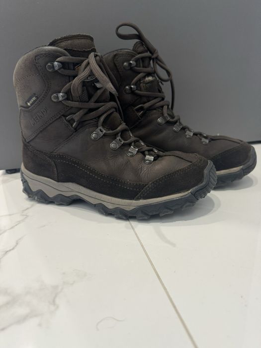 Зімові черевики 38 розмір