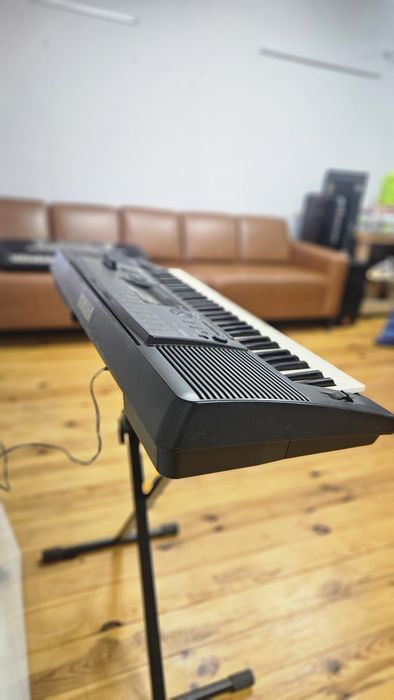 Yamaha psr 520 клавіші піано синтезатор