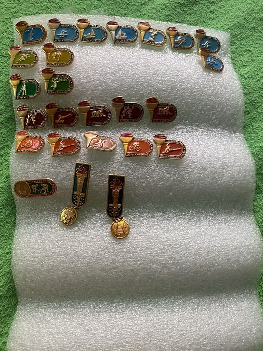 проам значки футбол