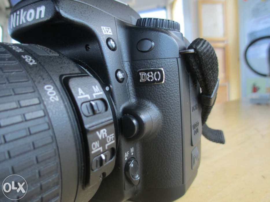 Maquina nikon D80 + lente 55/200