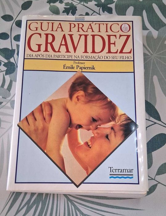 Livro "Guia prático da Gravidez"