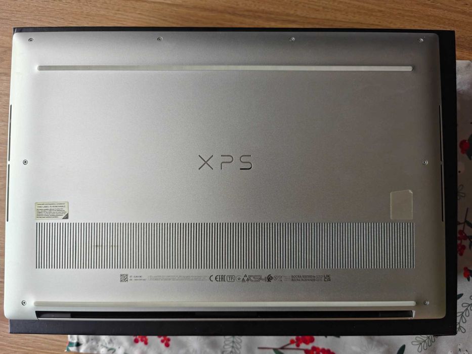 Dell XPS 15 9510 – i9-11900H/32GB/1 TB/3050TI FHD+ – BDB Potwór!