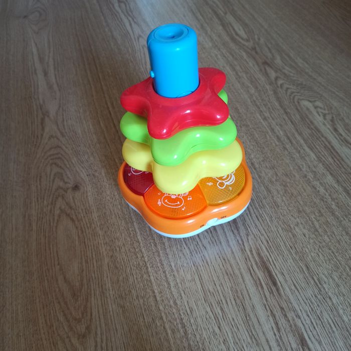 Дитяча іграшка. Піраміда. Музикальна.