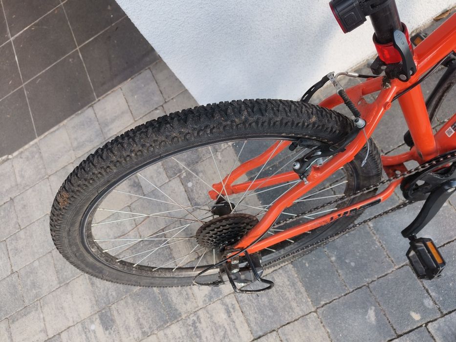 Rower Btwin Rockrider Expl ST 500 rozmiar kół 26 cali