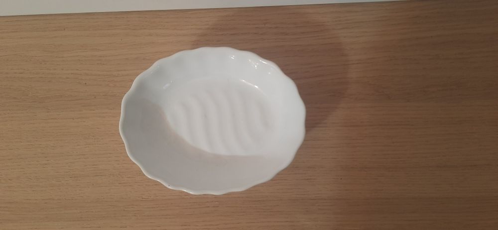 Керамическая мыльница: навесная,стоящая.