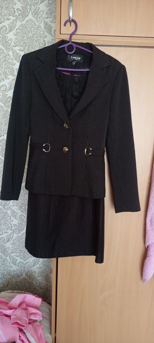 Продам вещички на школьницу