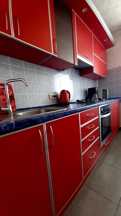 Здається квартира біля парку Софіївка.