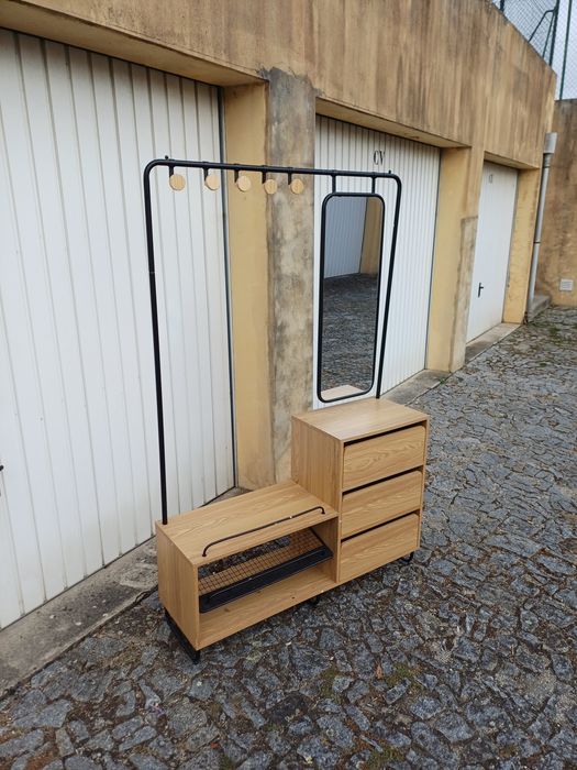 Móvel moderno seminovo