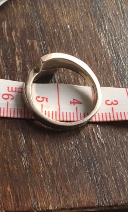 Srebrny pierscionek,perłowy