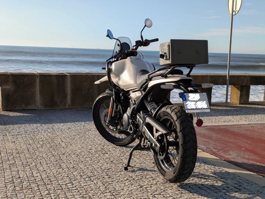 Royal Enfield Himalayan 450   (como nova)