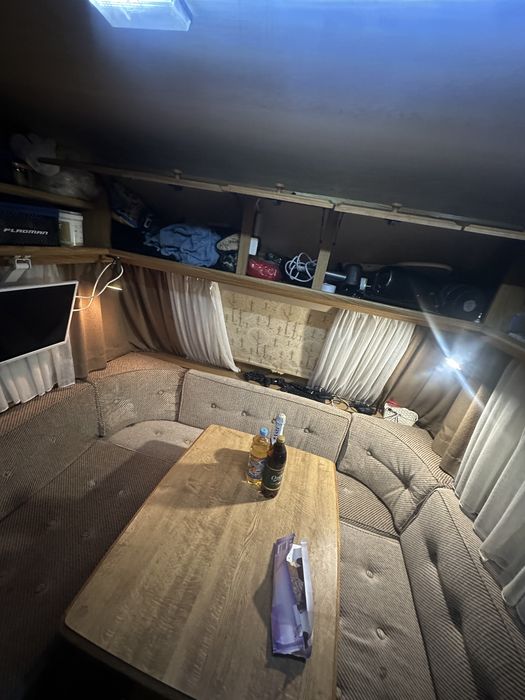 Кемпер кемпінг будинок на колесах автодім