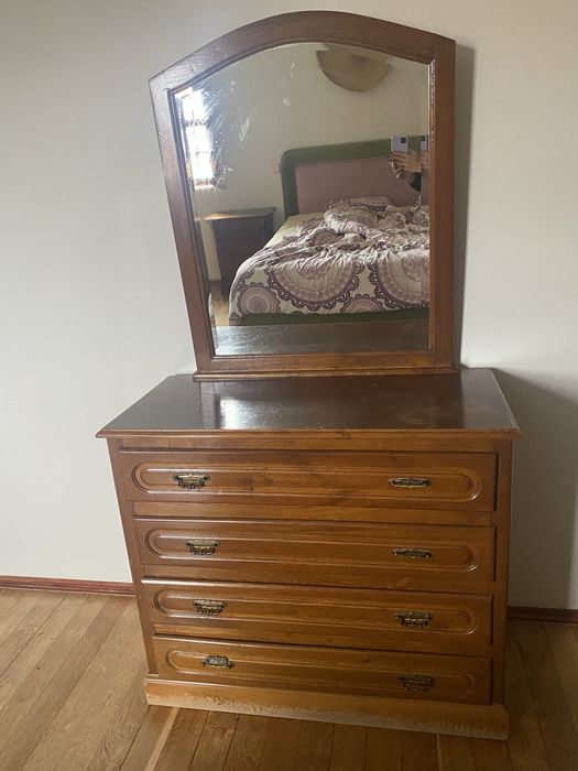 Comoda com Espelho