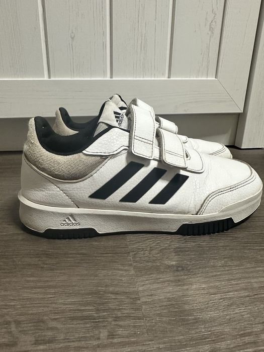Adidas 35.5 (22cm) шкіра