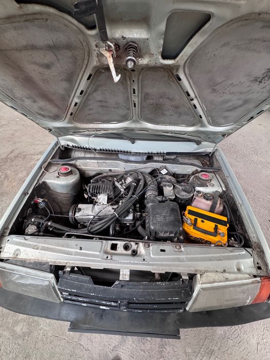 Автомобіль Ваз 2199