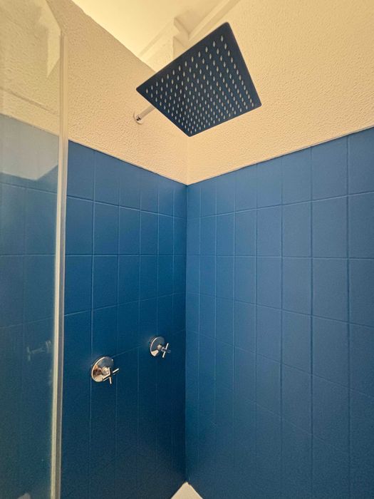Apartamento T2 espaçoso com varanda em Santo António, Costa da Caparica