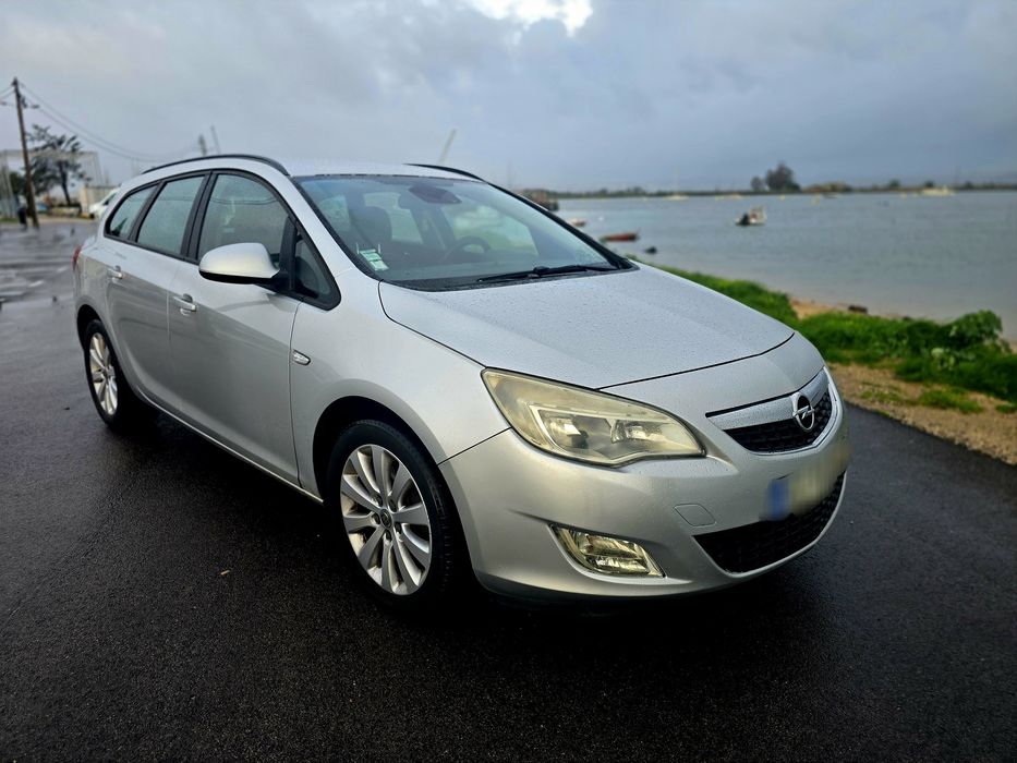 Opel Astra J Sports Tourer 1.7 CDTI