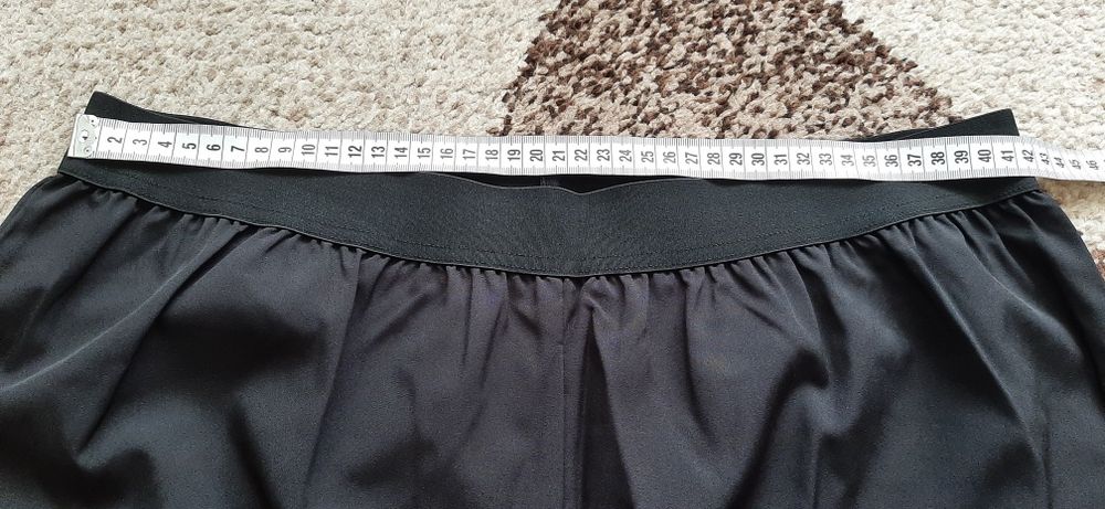 Czarne spodenki xl