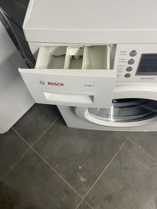 Пральна машина   Bosch WLX 20461  вузька