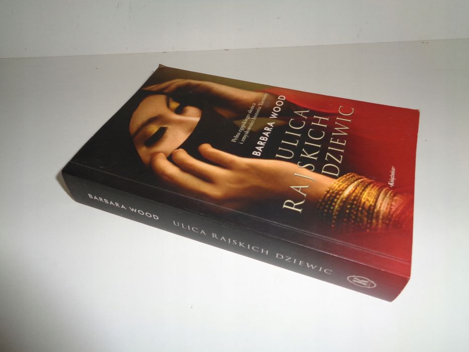 Ulica Rajskich Dziewic Barbara Wood