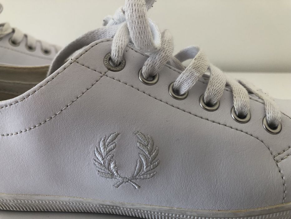Sapatilhas Fred Perry, tamanho 40